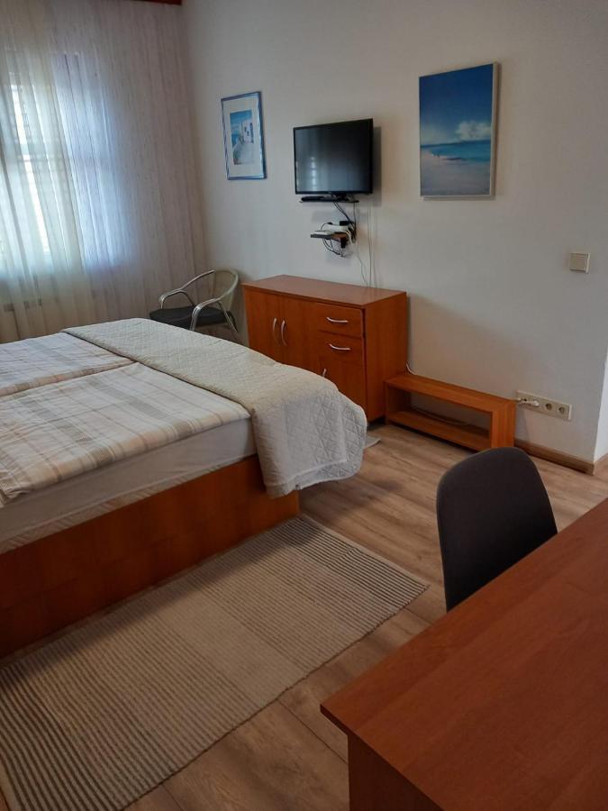 Olivia Apartment Porec Exterior photo